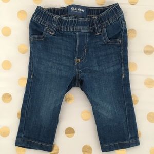 Old Navy skinny jeans 3-6 month